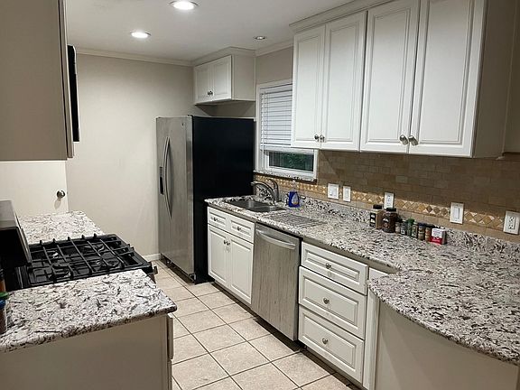 2nd image of 9650 Highmeadow Dr