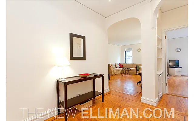 Sold by Douglas Elliman | media 15