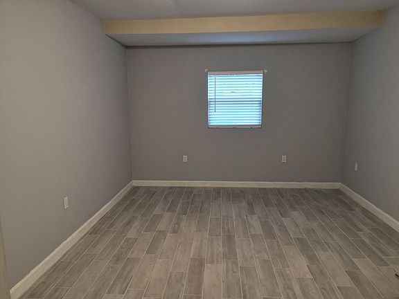 5th image of 14517 Daring Ave