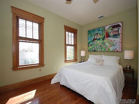 3rd image of 212 Franklin Ave