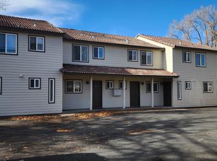 919 NW Carlon Ave APT 2, Bend, OR 97703