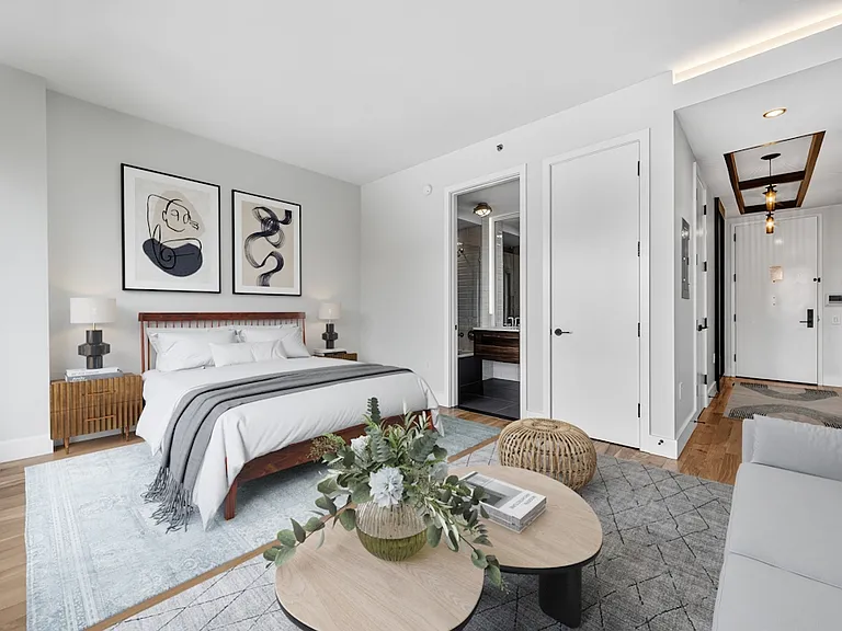 670 Pacific St #310 — Photo 1