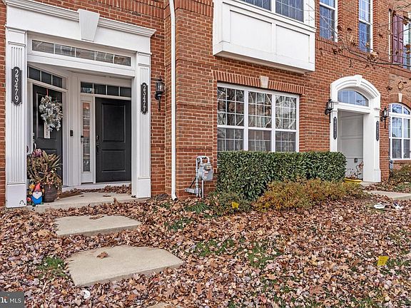 3rd image of 23477 Belvoir Woods Ter