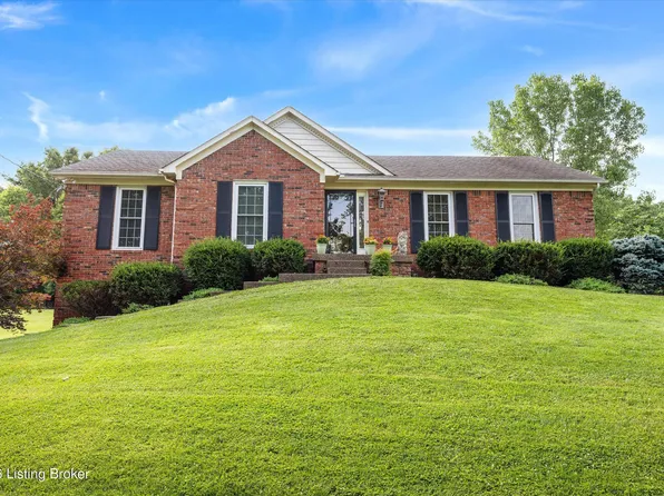 7705 Commonwealth Dr, Crestwood, KY 40014