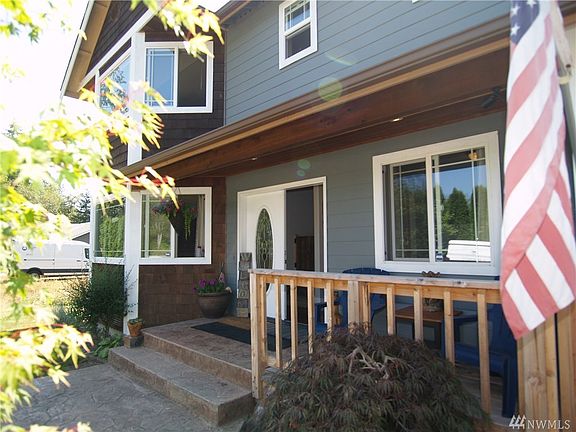 4th image of 1828 147th St NW