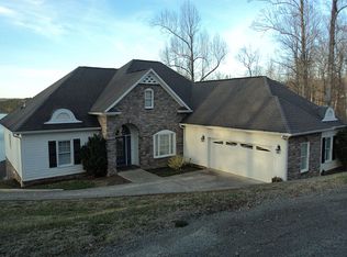 210 Virginia Key Ln, Union Hall, VA 24176