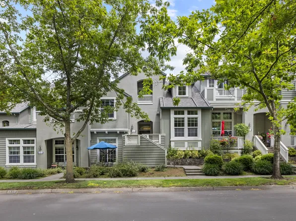 6443 NE Brighton St, Hillsboro, OR 97124