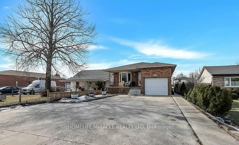 1430 Upper Gage Ave — Photo 2