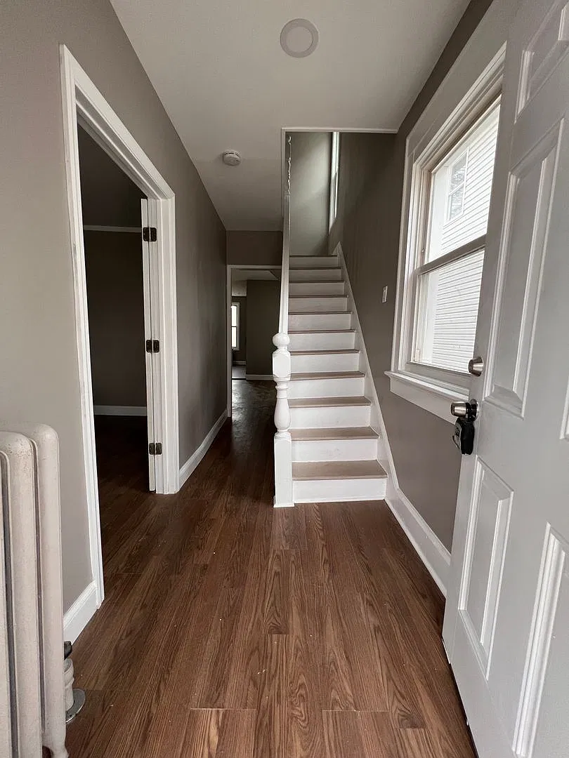 Spacious Two Family In Heart Of Morristown — Photo 2