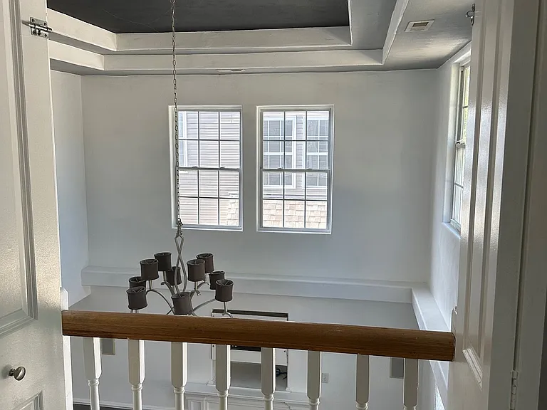 827 Mission Ave — Photo 5