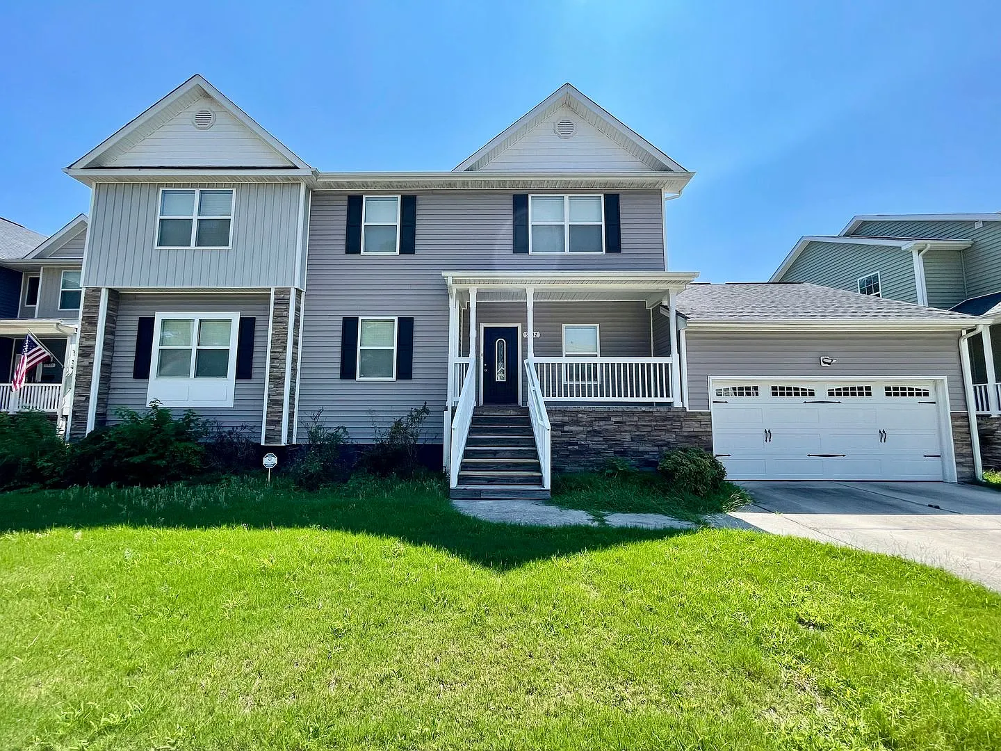 Stunning 4 Bedroom, 2.5 Bath Home Just 3 Blocks to Chesapeake Bay — Photo 1