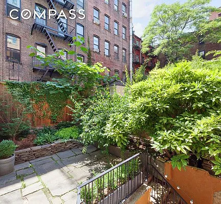 Rented by Compass | media 2