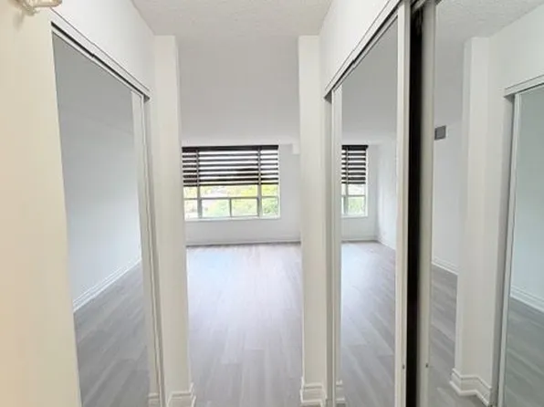 100 Upper Madison Ave #710, Toronto, ON M2N 6M4