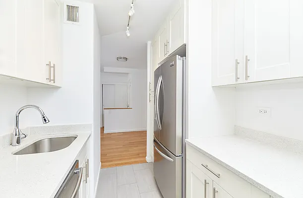 Rented by PocketBroker Inc | media 18