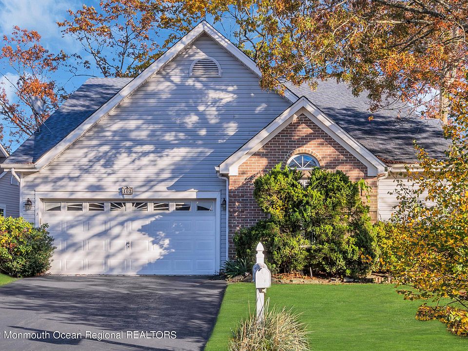 1st image of 103 Driftwood Dr