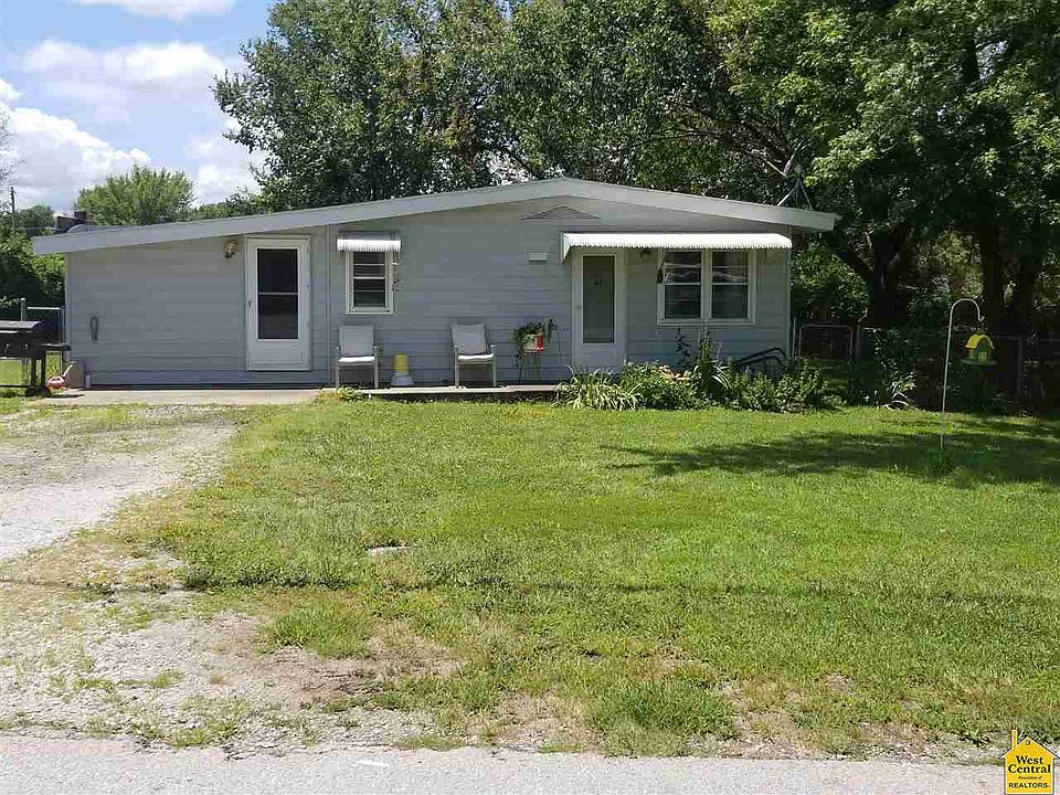 1st image of 107 Crescent Dr