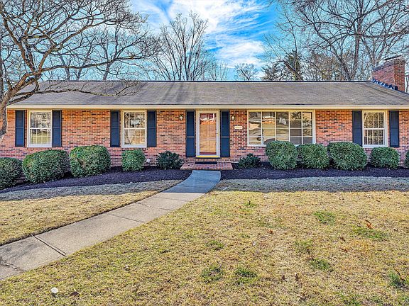 4th image of 5216 Medmont Cir SW