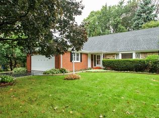 2406 Virginia St, Park Ridge, IL 60068