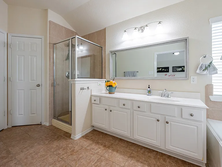 12031 Canyon Falls Dr — Photo 24