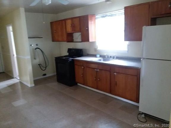 2nd image of 403 Indian Ave #405