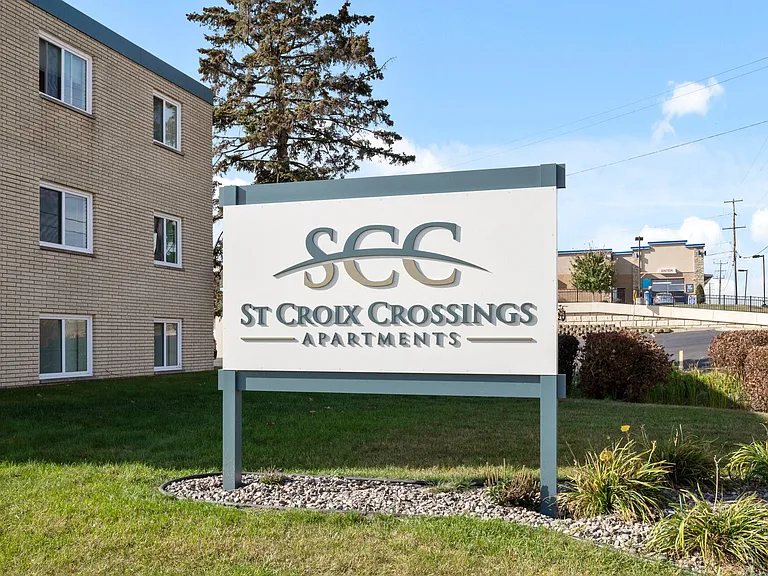St. Croix Crossings Apartments — Photo 16
