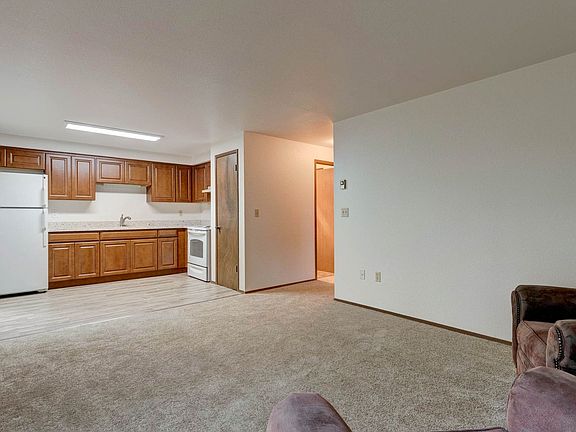 2nd image of 325 NE Kettle St APT 107