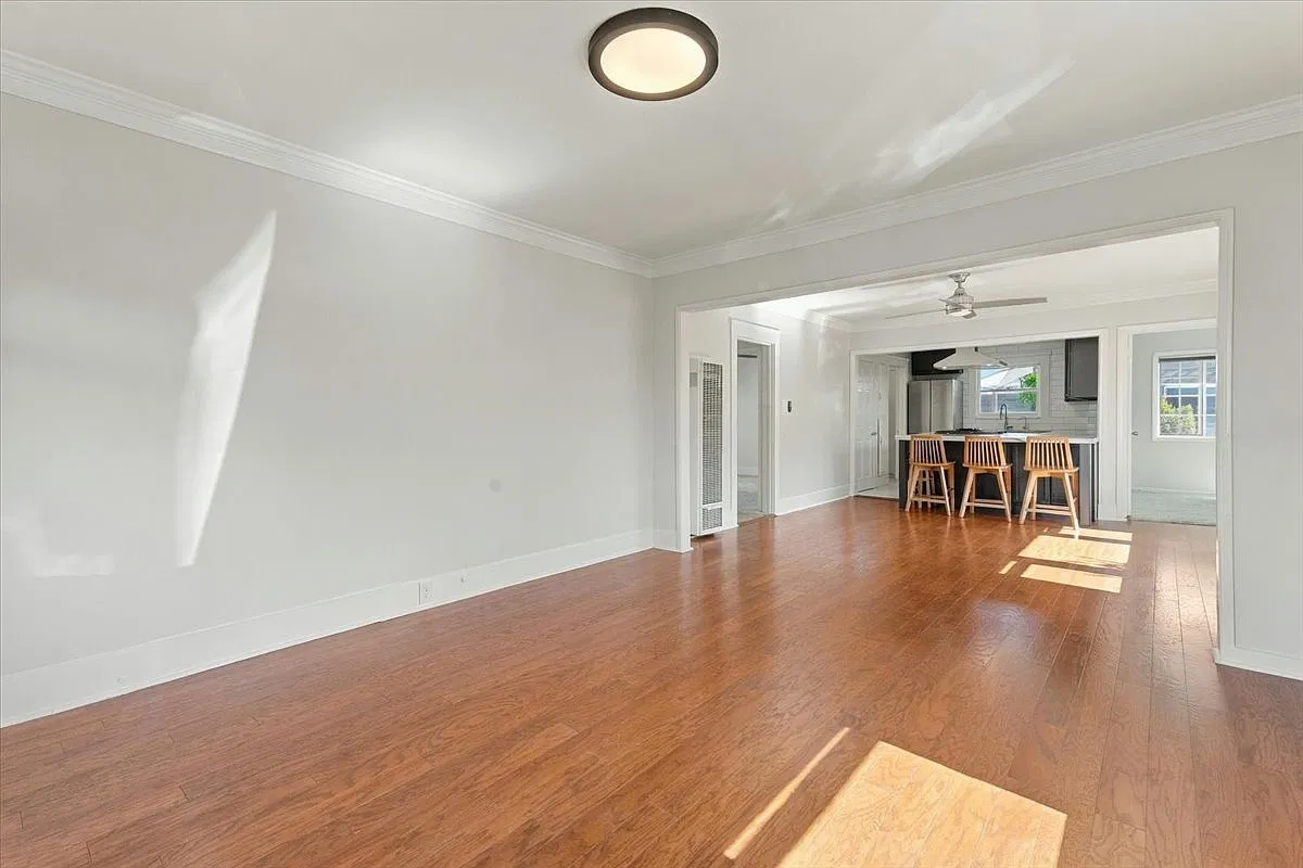3 bed, 1226 sqft, $4,475 — Photo 4