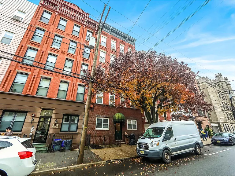 523 Adams St #1L — Photo 16