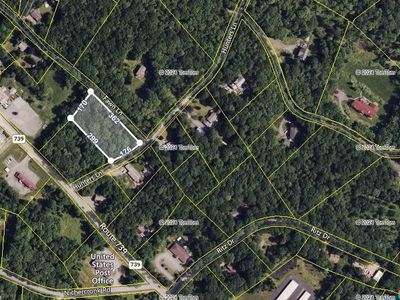 Hunters Ln, Dingmans Ferry, PA, 18328