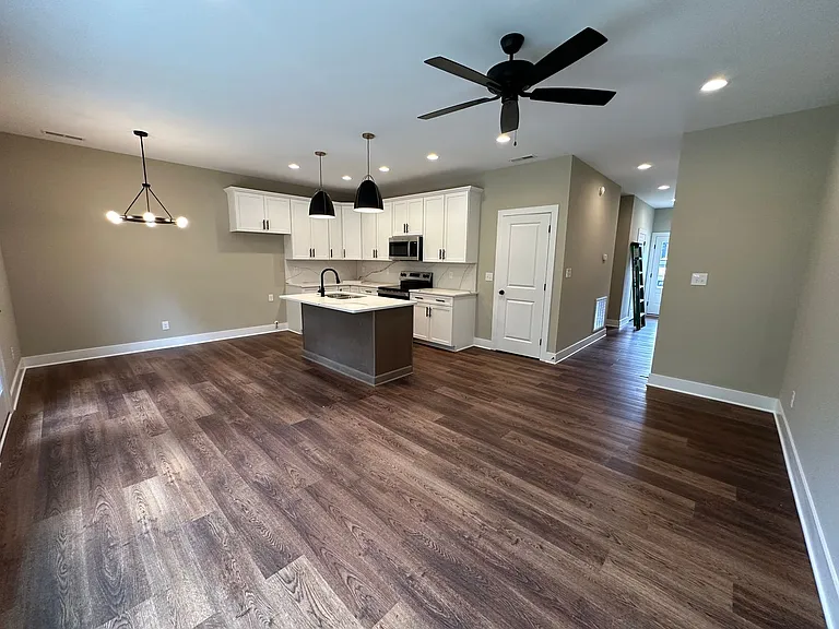 71 Luke Ct — Photo 5