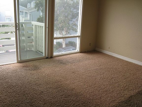 5th image of 24561 Harbor View Dr #13