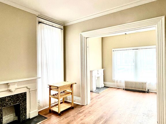 5th image of 133 Elmwood Ave #2