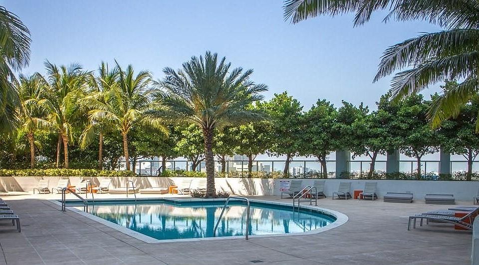 1st image of 1900 N Bayshore Dr APT 2201