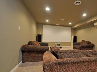 517 NW Calista Ct, Grimes, IA 50111
