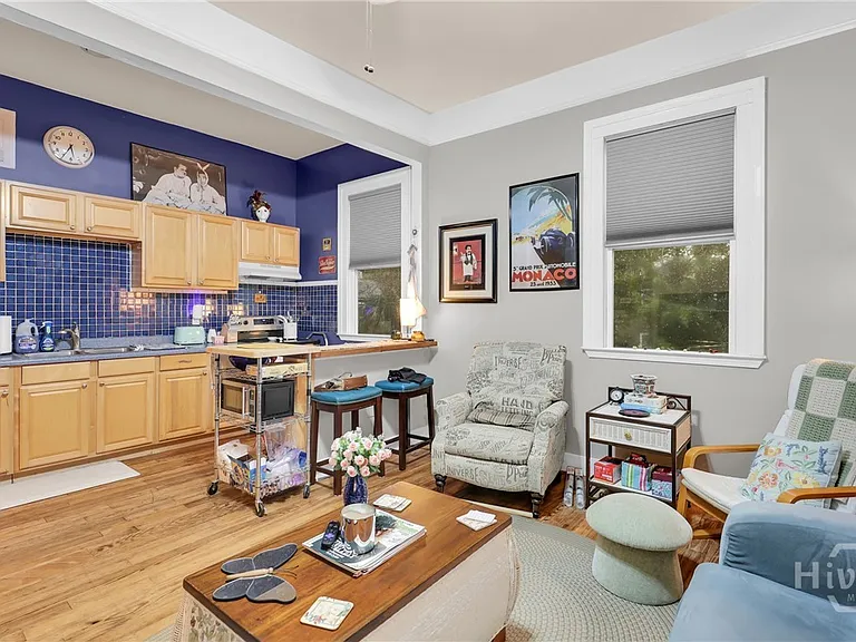 309 E Duffy St — Photo 16