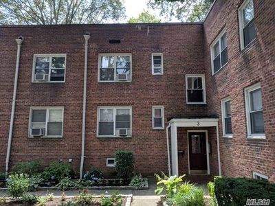 3 Edwards St APT 2F, Roslyn Heights, NY, 11577