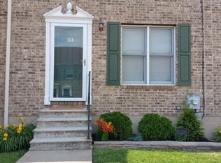 114 Cannonball Ln, Newark, DE 19702