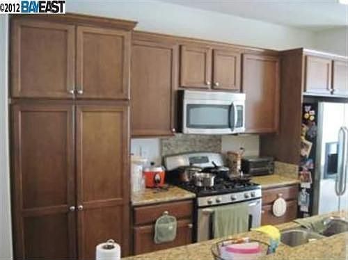 3rd image of 9621 Armstrong Dr