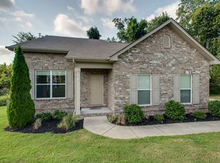 1013 Blair Oaks Ct, La Vergne, TN 37086
