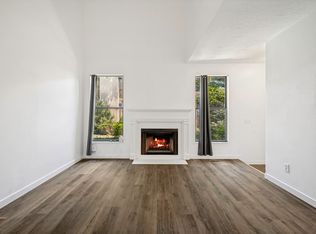 8736 S Oakwood Park Cir, Sandy, UT 84094