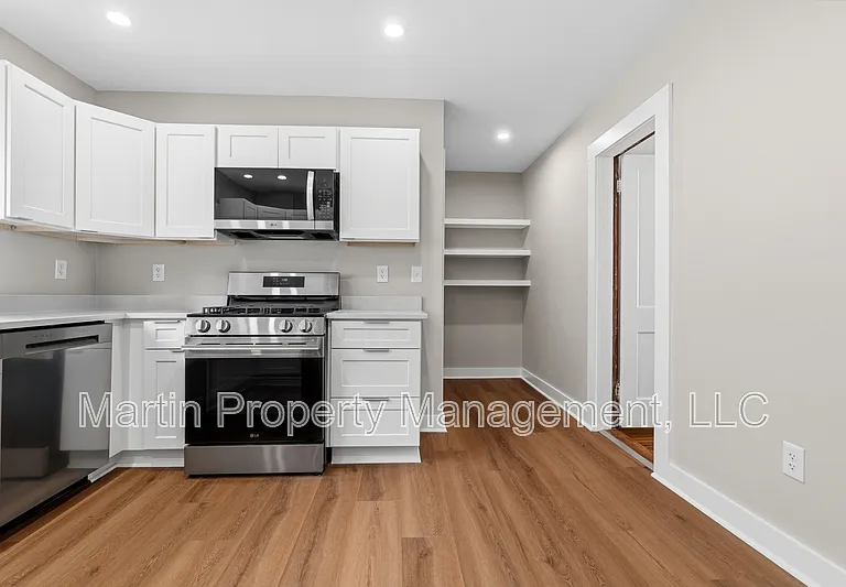 42-44 Whitman St #2 — Photo 6