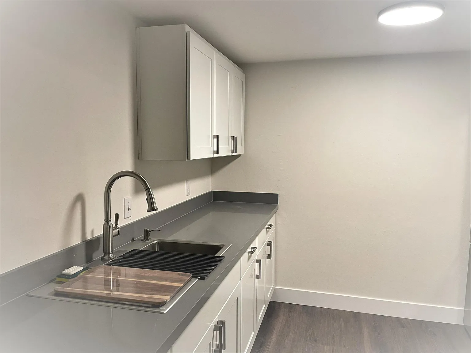 2 bed, 1200 sqft, $2,100 — Photo 2