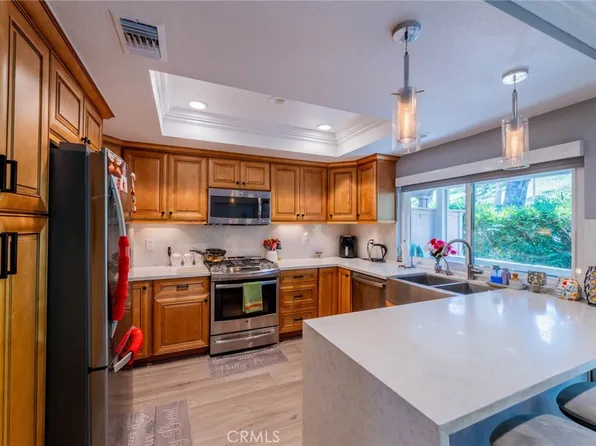 6560 E Circulo Dali, Anaheim, CA 92807