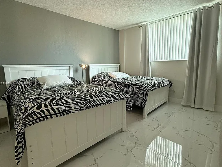 19380 Collins Ave #1209 — Photo 10