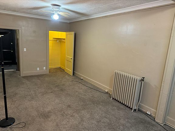 3rd image of 1261 Pennsylvania St APT 19