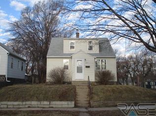 207 N Lewis Ave, Sioux Falls, SD 57103