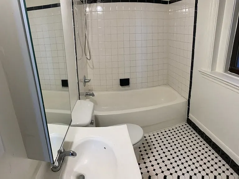Printers Square Apartments — Photo 14
