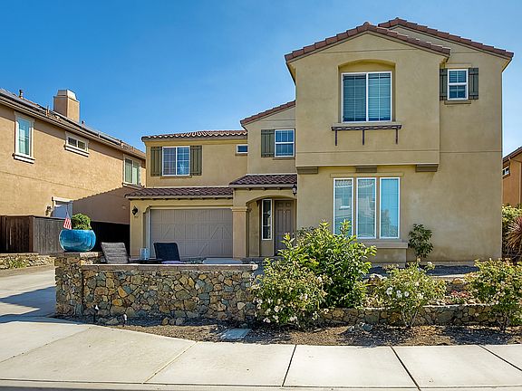 4th image of 931 Wild Iris Ct