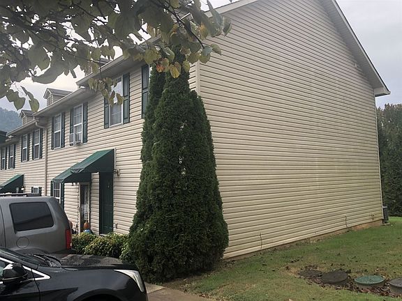 3rd image of 2420 Volunteer Pkwy APT 39