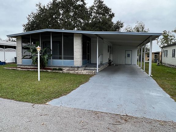 3rd image of 2226 Miramont Cir